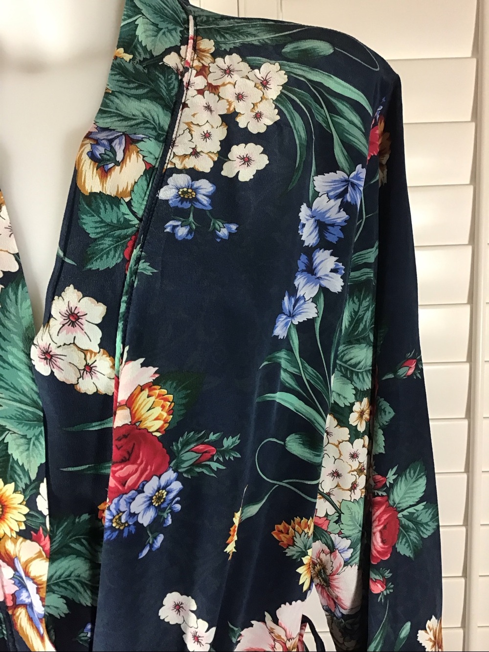 Johnny Was Silk Robe - Picture 2 of 6
